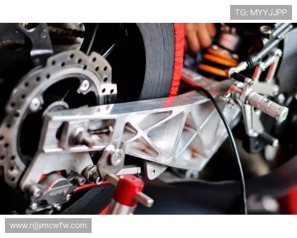 全面解析现代摩托车比赛规则与竞赛安全管理要点及发展趋势新动向研 全面解析现代摩托车比赛规则与竞赛安全管理要点及发展趋势新动向研