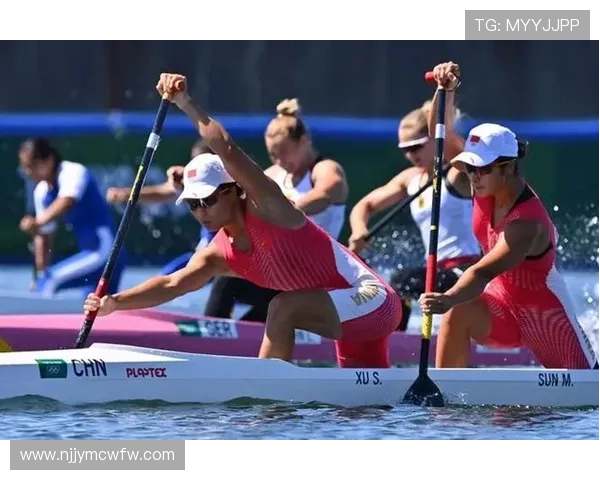 从基础到突破的皮划艇系统训练心得与体能技巧提升之路实践分享