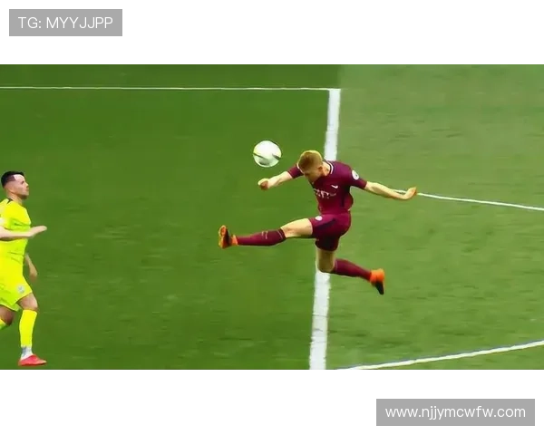 力量与荣耀交汇的瞬间举重经典比赛全景回顾与时代记忆传奇瞬间录